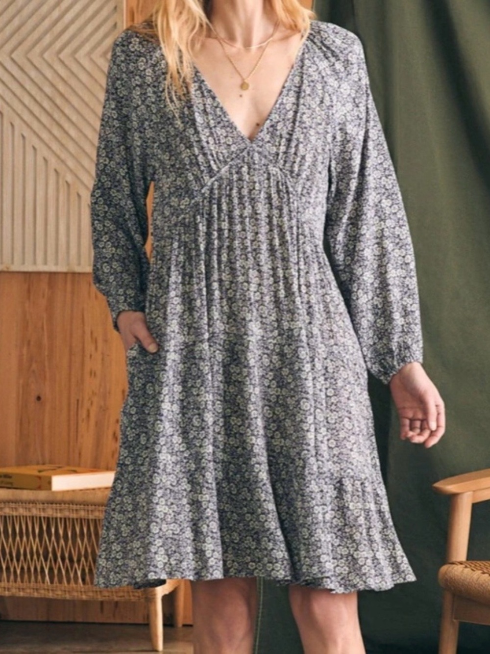 Faherty Sirene Dress - Navy Ditsy Floral - Navy Ditsy Floral / L